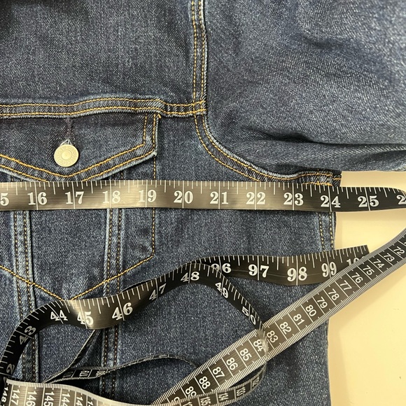 Levi's Denim Jacket - Picture 14 of 15